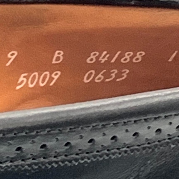 *SOLD* Allen Edmonds Bridgeton Mens Size 9 Shoes Loafers Black Leather Kiltie - Picture 13 of 14